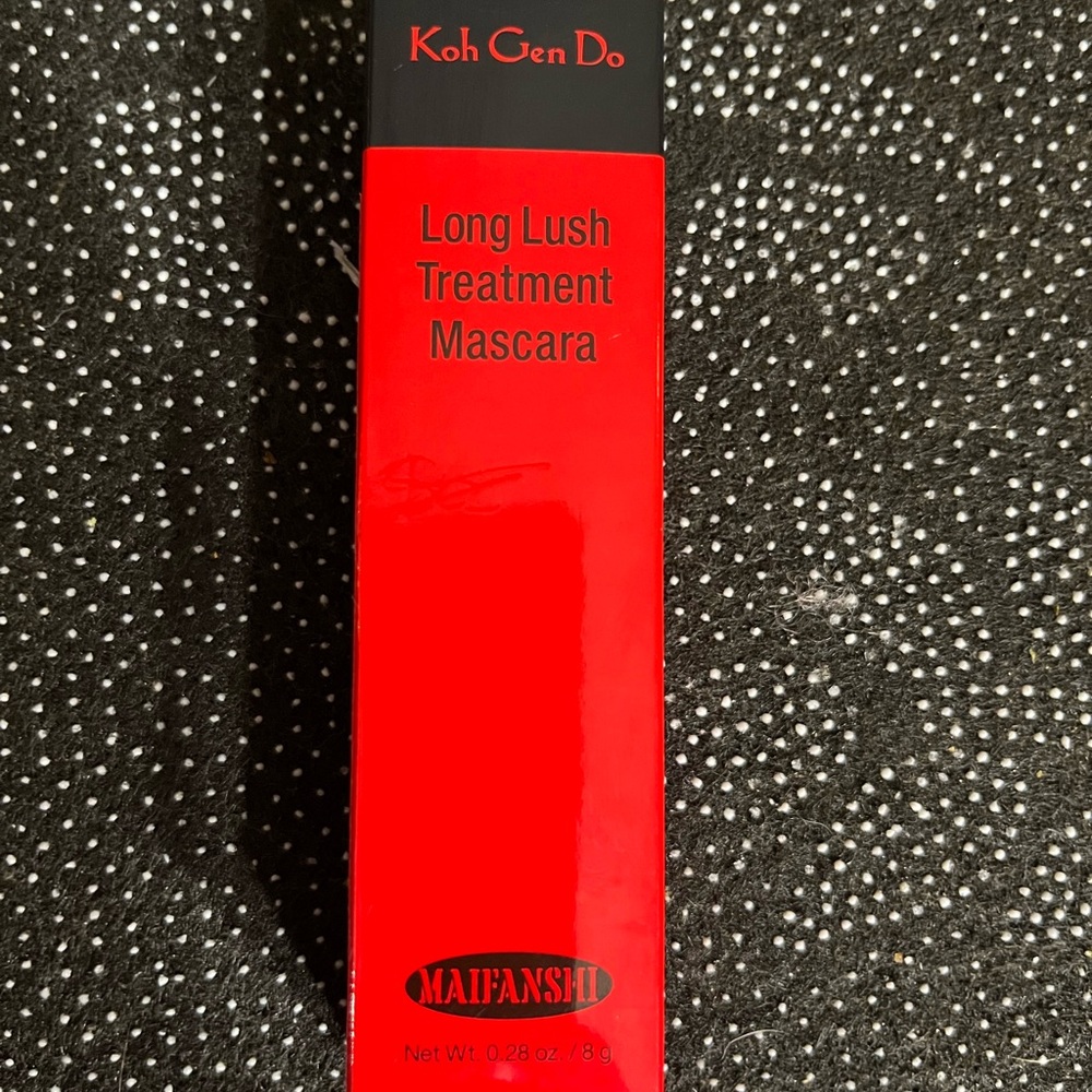 Koh Gen Do Maifanshi treatment Mascara in Red